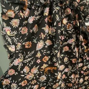 Loft sleeveless shirt size small